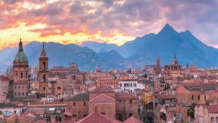 Explore Sicily by car in 10 days